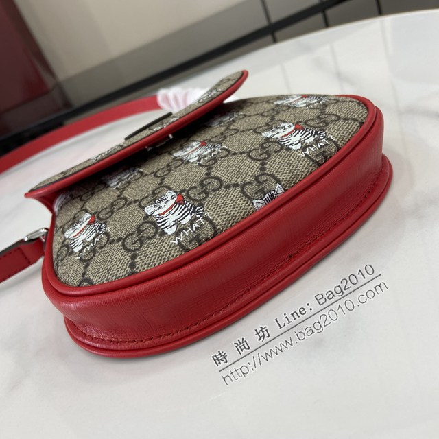 Gucci專櫃古馳2025早春兒童系列最新款動物印花下挎包 jh2922型號：814014